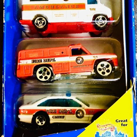 DONATED  Hot Wheels NEW Die cast Vintage Fire Fighter & Racing Street Wheels - Picture 4 of 14